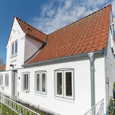 Haus Toni Holiday home *